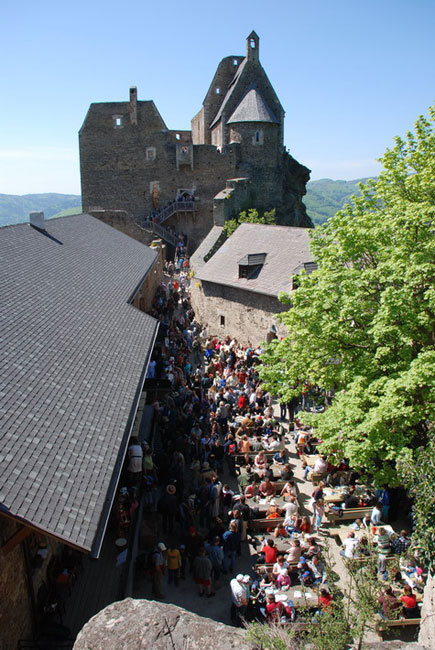 www.mittelalterfeste.com - Aggstein 2007 - c www.out-of-the-darkness.at