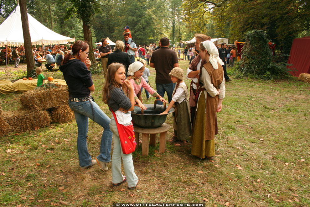 www.mittelalterfeste.com Gaudium zur Purg  2007