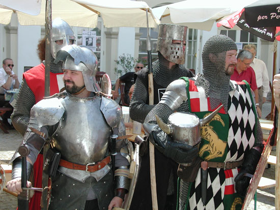 www.Mittelalterfeste.com - Fotos Mittelalterfest Schloss Katzelsdor 2007: c