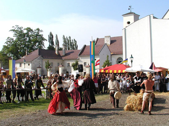 www.Mittelalterfeste.com - Fotos Mittelalterfest Schloss Katzelsdor 2007: c