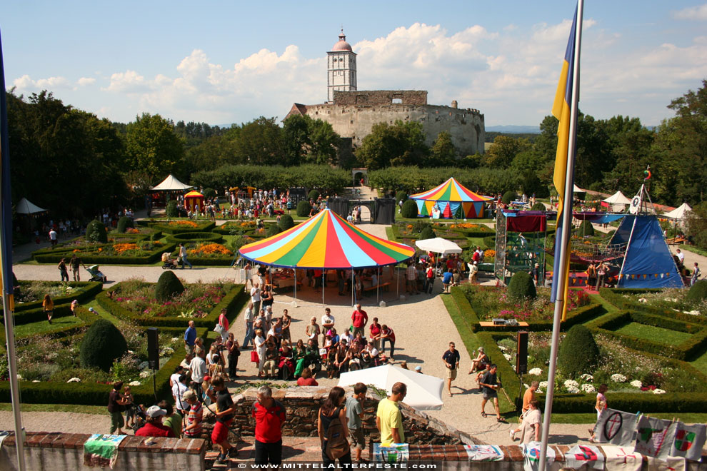 www.mittelalterfeste.com Schallaburg  2007