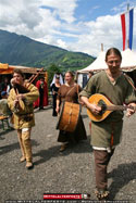 Zu den Fotos vom Burgrfest Burg Kaprun 2008 - www.Mittelalterfeste.com - Meldereiter und Waschweib