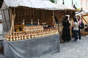 Mittelalterfest Lambach 2008 - www.Mittelalterfeste.com - Meldereiter & Waschweib