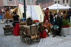 Mittelalterfest Lambach 2008 - www.Mittelalterfeste.com - Meldereiter & Waschweib