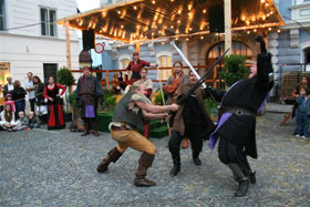 Mittelalterfest Lambach 2008 - www.Mittelalterfeste.com - Meldereiter & Waschweib